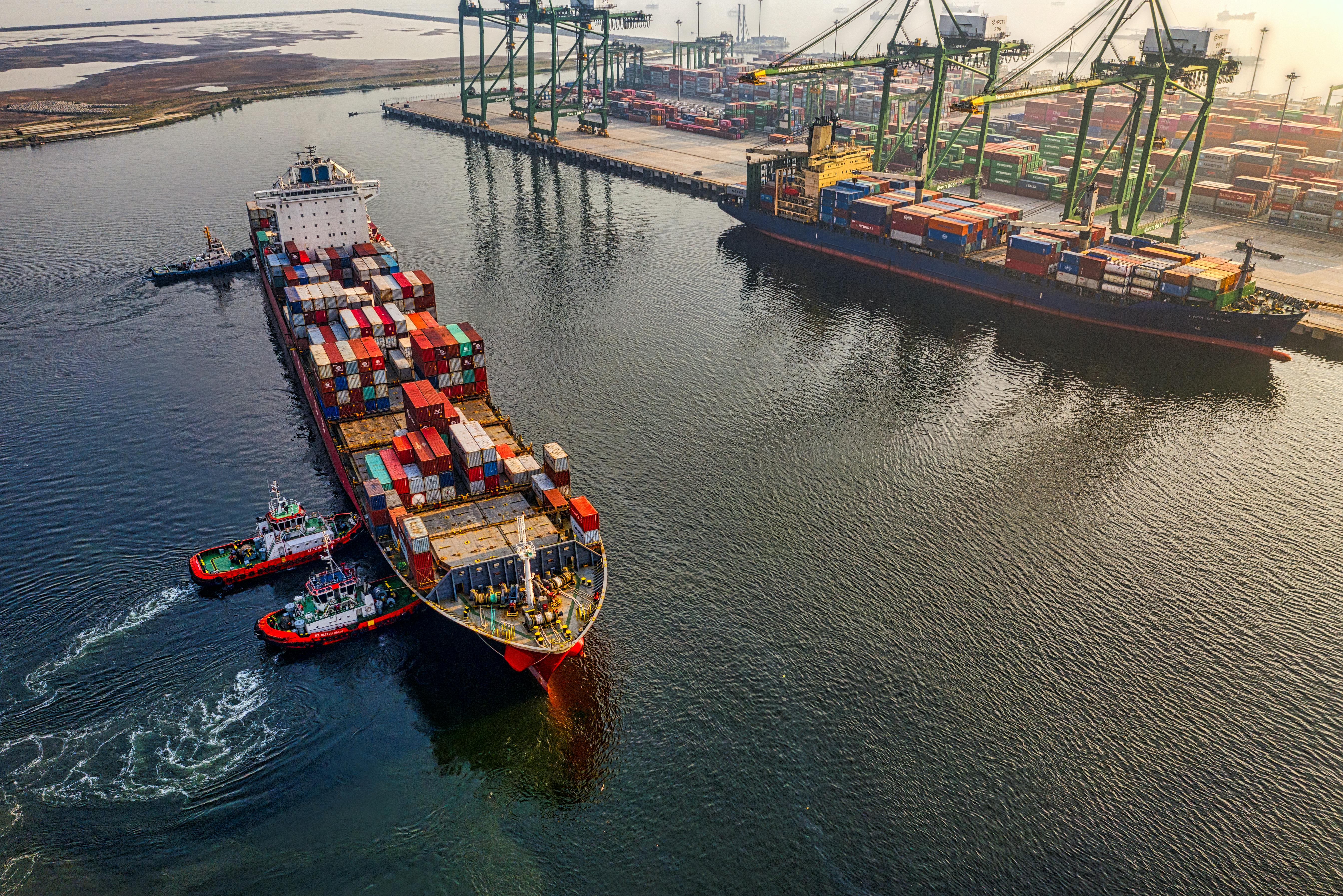 Dry bulk cargo operations